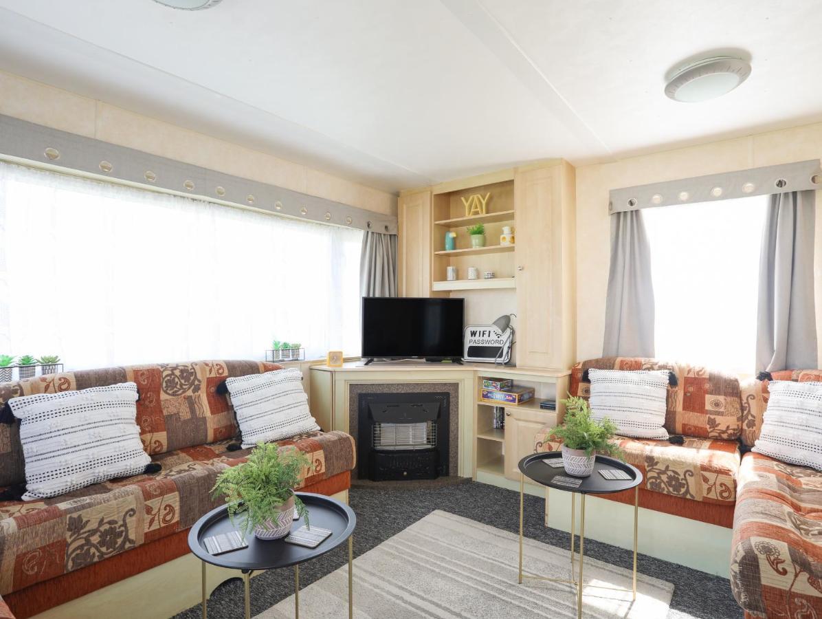 Trewan Chalet Холихед Экстерьер фото