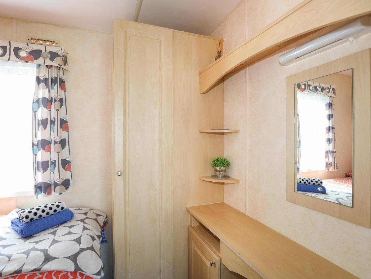 Trewan Chalet Холихед Экстерьер фото