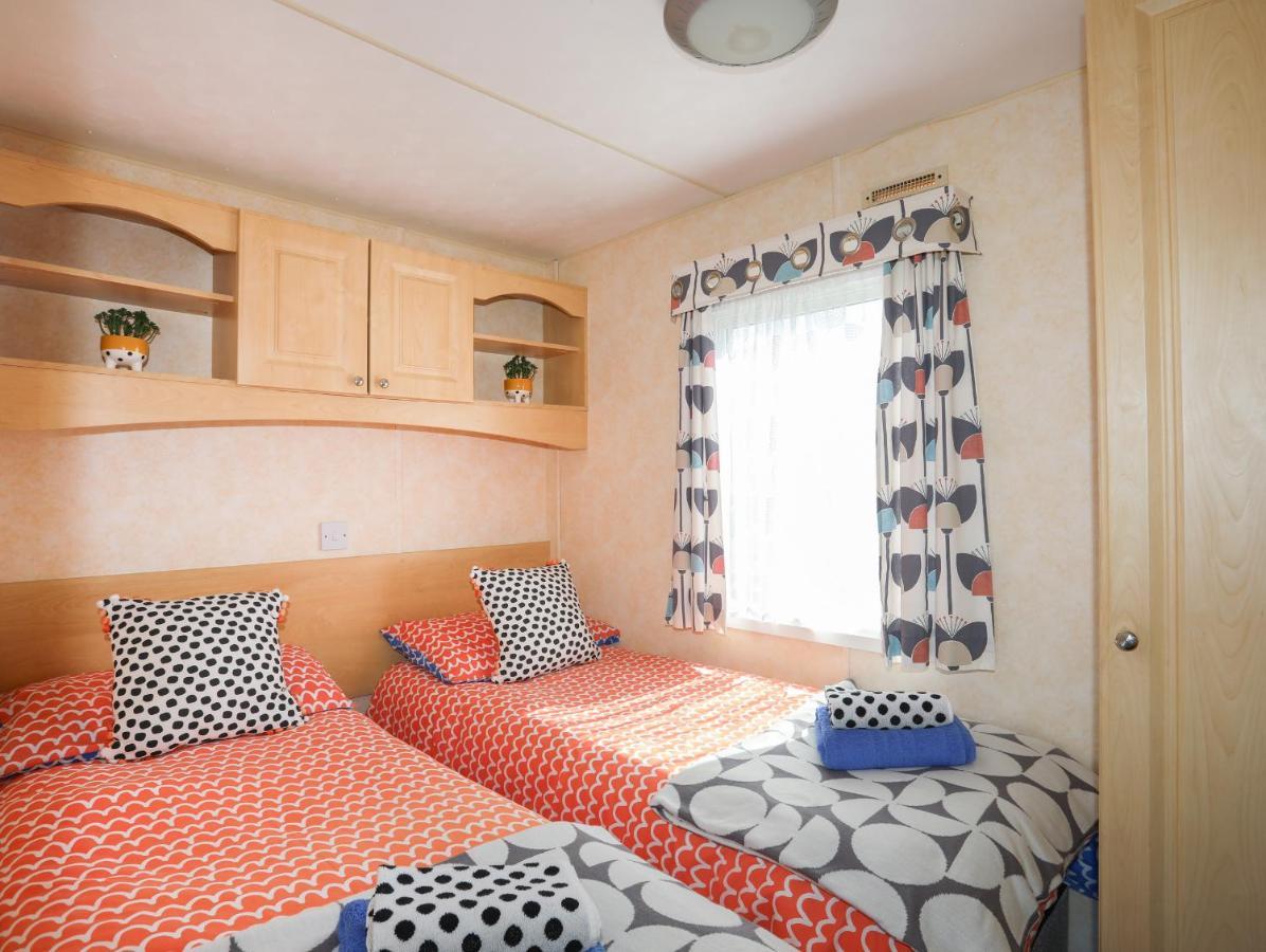 Trewan Chalet Холихед Экстерьер фото